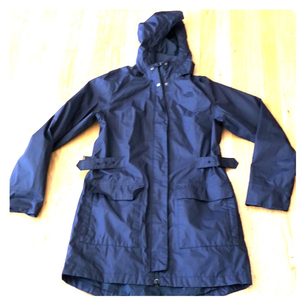 The Northface lightweight navy rain jacket Medium